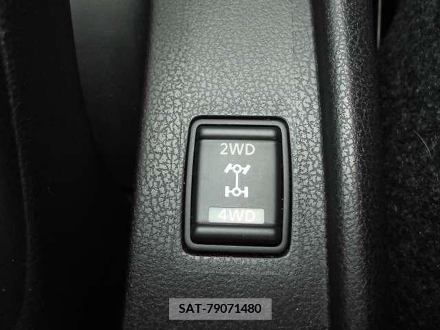 Nissan NOTE 2016-09 365279-11
