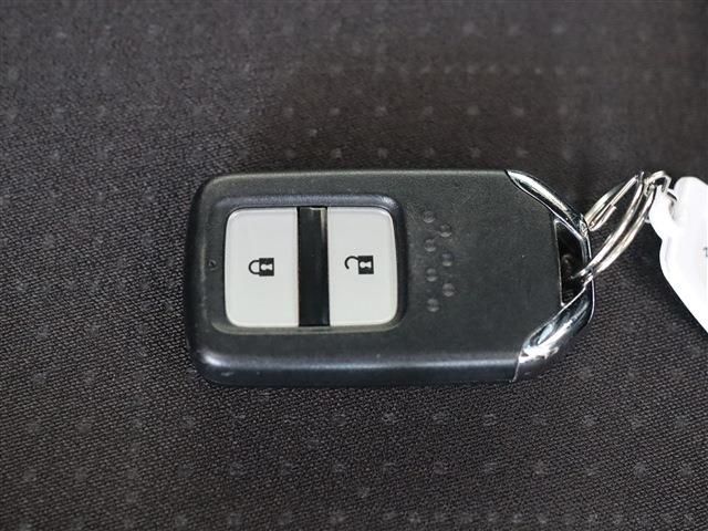 Honda FIT HYBRID 2013-11 185492-24