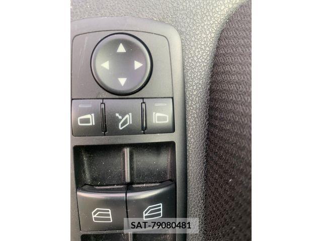 Mercedes Benz B-CLASS 2008-06 212606-11