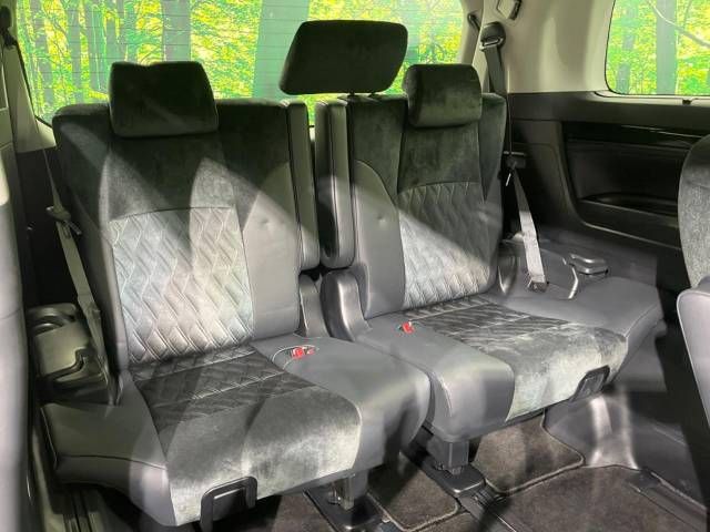 Toyota ALPHARD HYBRID 2017-10 196026-9