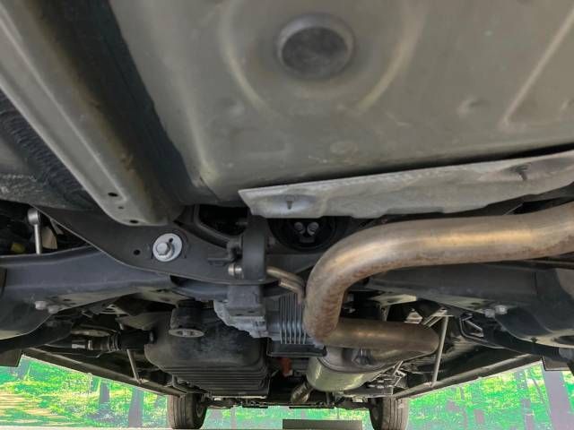 Toyota ALPHARD HYBRID 2017-10 196026-19