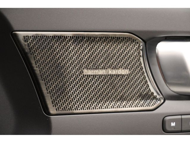 Volvo XC40 2021-05 14397-10