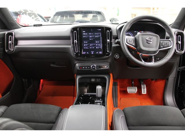 Volvo XC40 2021-05 14397-1
