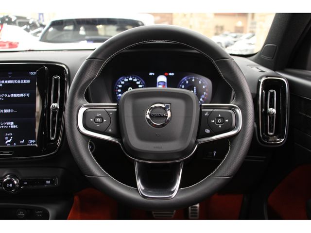 Volvo XC40 2021-05 14397-13