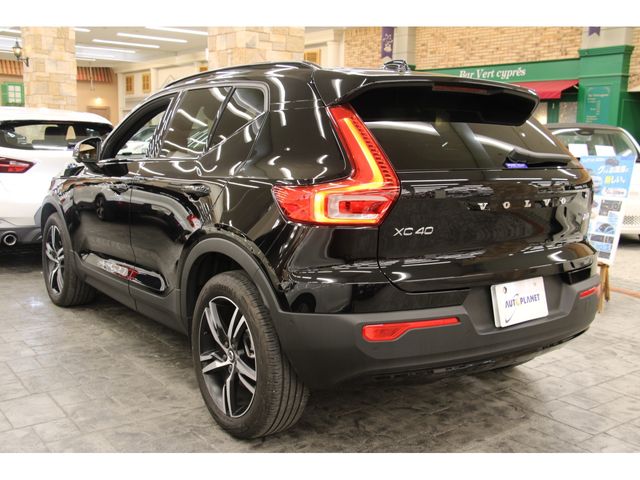 Volvo XC40 2021-05 14397-25