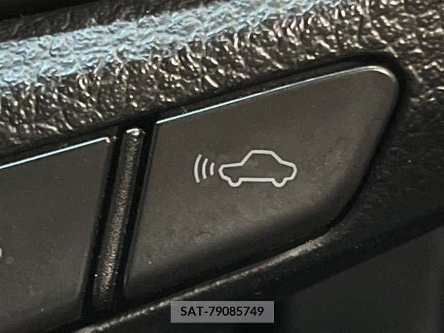 Toyota ALPHARD 2018-07 378354-7