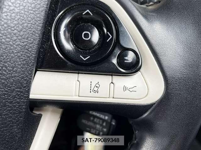 Toyota PRIUS 2016-02 282191-6