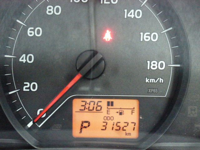 Toyota VITZ 2011-03 473-15