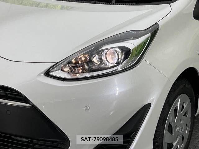 Toyota AQUA 2019-03 237769-12