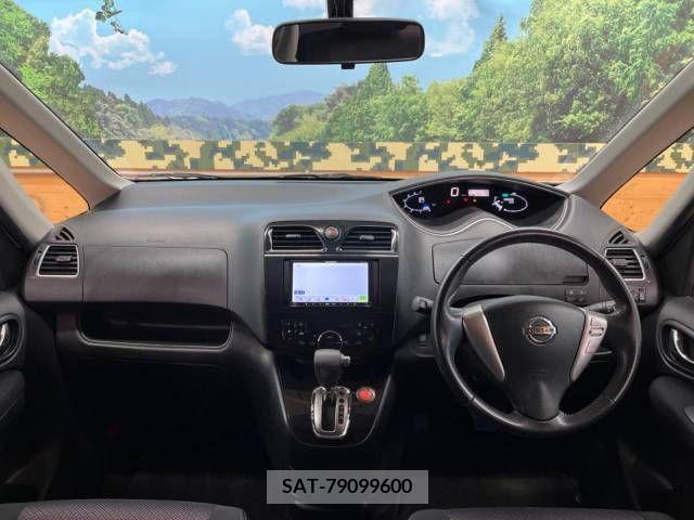 Nissan SERENA 2011-12 324898-1