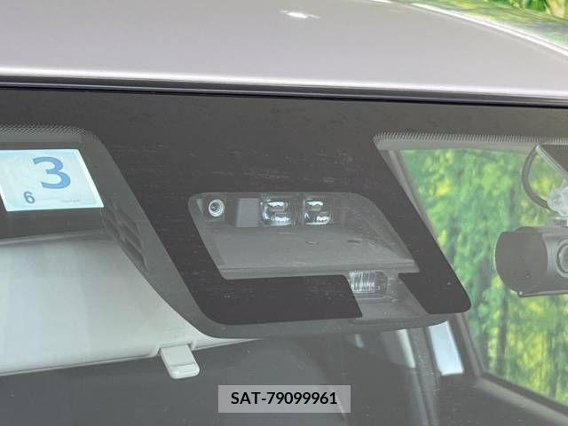 Suzuki SWIFT 2021-04 320947-3
