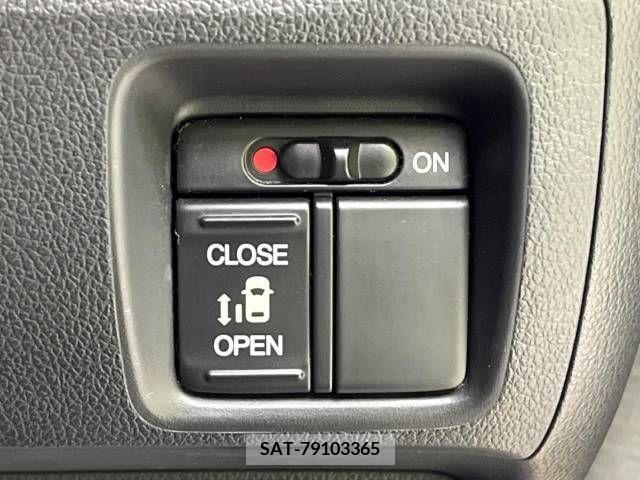 Honda N BOX CUSTOM 2012-08 256831-4