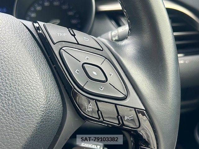 Toyota C-HR 2018-03 357795-21