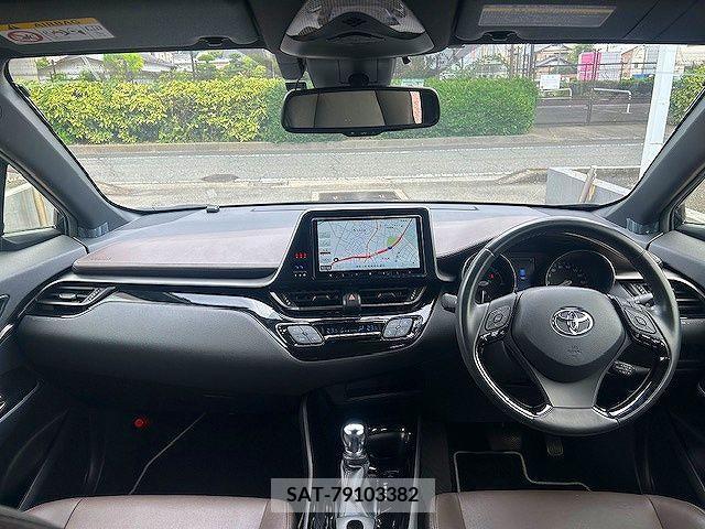 Toyota C-HR 2018-03 357795-1