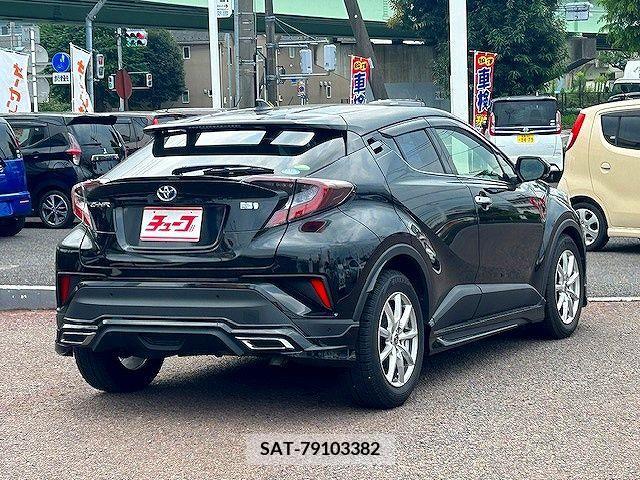 Toyota C-HR 2018-03 357795-2