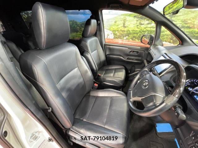 Toyota ESQUIRE 2016-12 268568-7