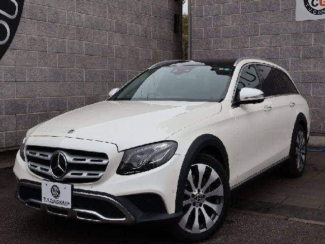 Mercedes Benz E-CLASS 2019-04 183153-10