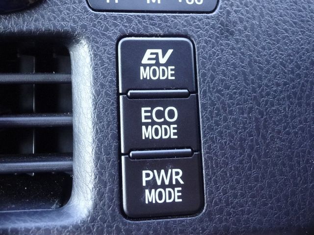 Toyota ESQUIRE 2016-03 28917-23
