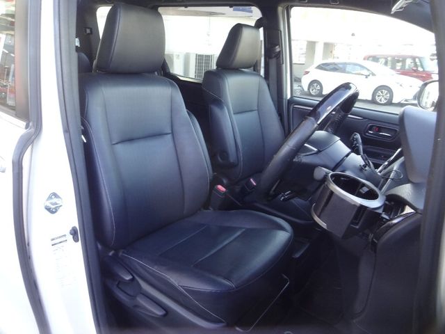 Toyota ESQUIRE 2016-03 28917-6