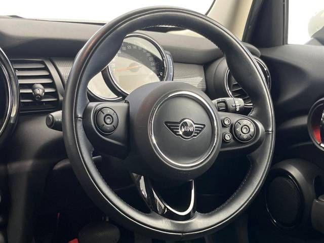 Bmw MINI 2019-01 190917-19