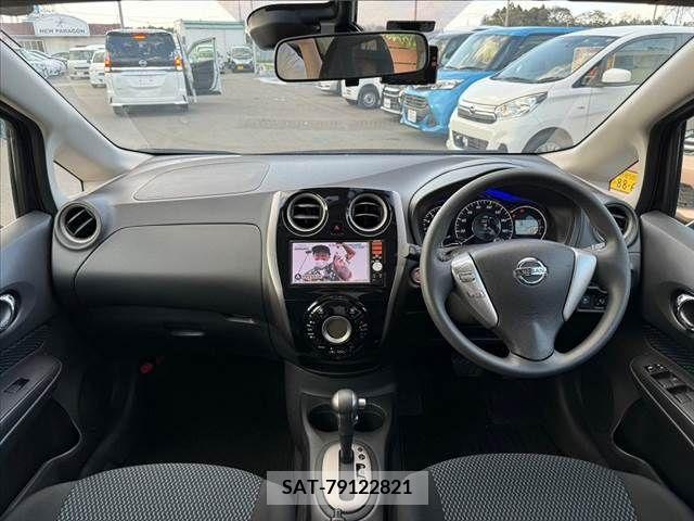 Nissan NOTE 2015-04 251005-1