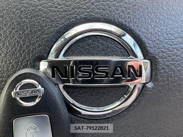 Nissan NOTE 2015-04 251005-3