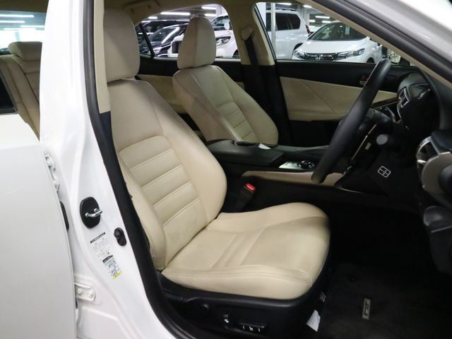 Lexus IS 2013-11 1266-11