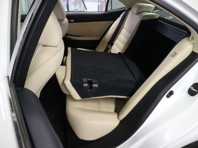 Lexus IS 2013-11 1266-13