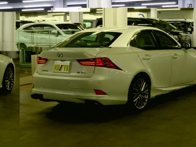 Lexus IS 2013-11 1266-2