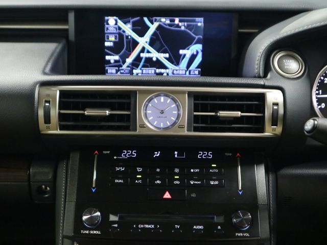 Lexus IS 2013-11 1266-15