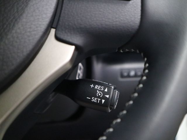 Lexus IS 2013-11 1266-21