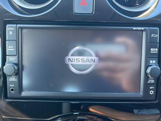Nissan NOTE 2018-08 15982-3