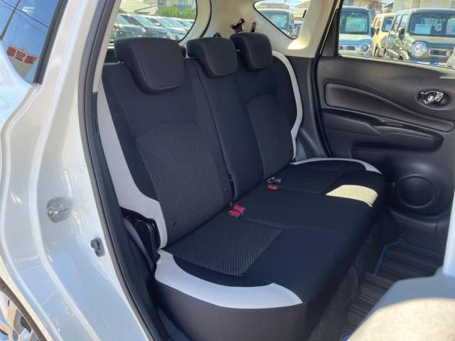 Nissan NOTE 2018-08 15982-9