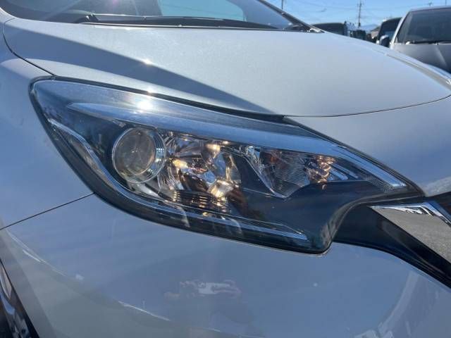 Nissan NOTE 2018-08 15982-12