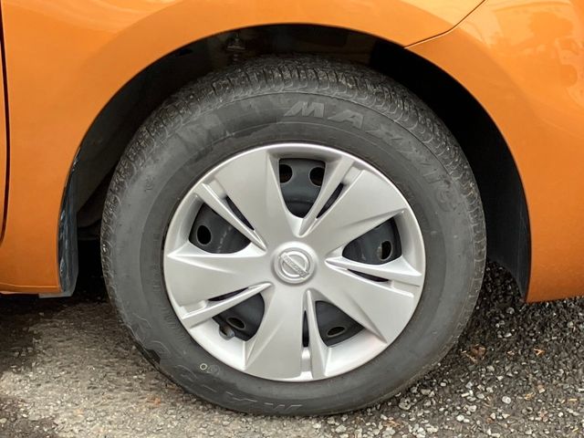Nissan MARCH 2019-06 27915-4