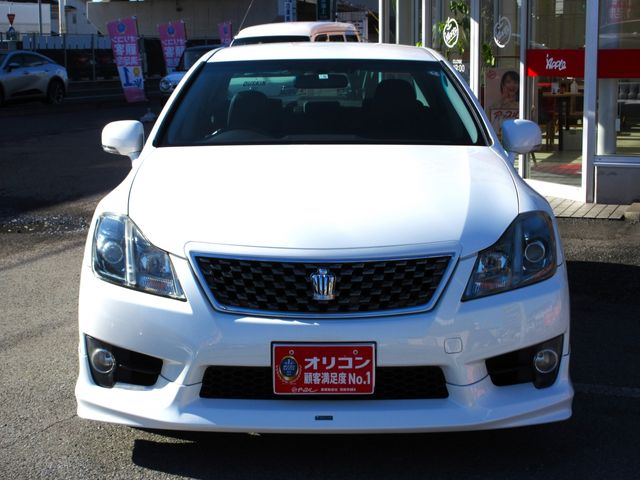 Toyota CROWN SEDAN 2010-08 181882-14