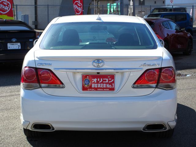 Toyota CROWN SEDAN 2010-08 181882-18