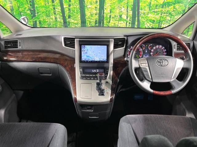 Toyota VELLFIRE 2012-05 193145-1