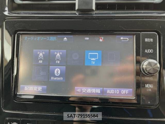 Toyota PRIUS 2017-11 351408-4