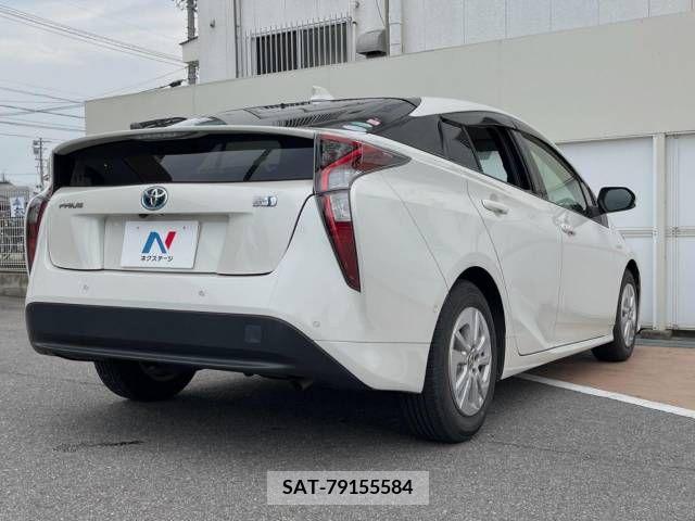 Toyota PRIUS 2017-11 351408-17