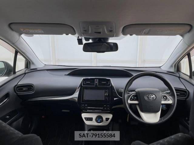 Toyota PRIUS 2017-11 351408-1