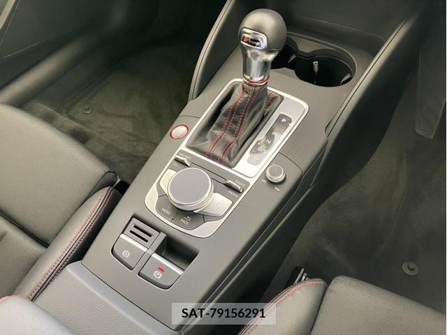 Audi S3 2017-05 379389-11