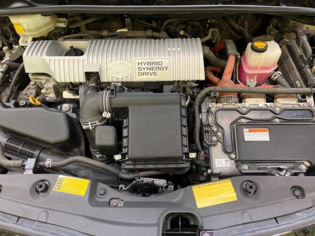 Toyota PRIUS 2013-03 185063-18