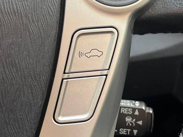 Toyota PRIUS 2013-03 185063-7
