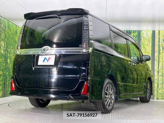 Toyota VOXY 2015-01 210139-19