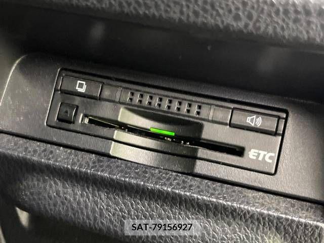Toyota VOXY 2015-01 210139-5