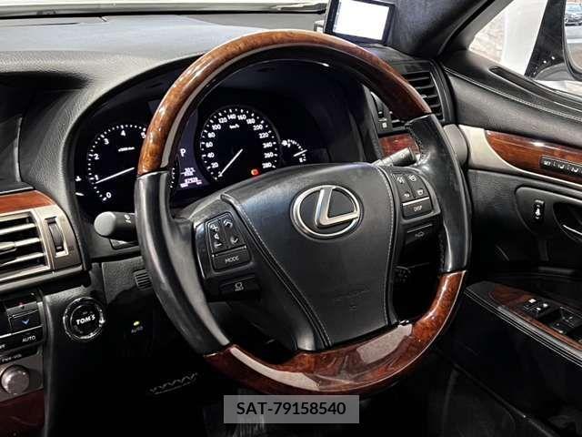 Lexus LS 2012-11 362851-18
