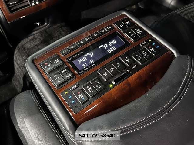 Lexus LS 2012-11 362851-6