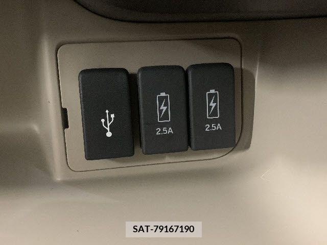 Honda N BOX 2019-06 340943-10