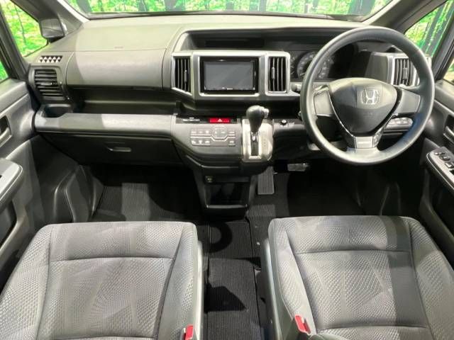 Honda e 2011-01 183675-1